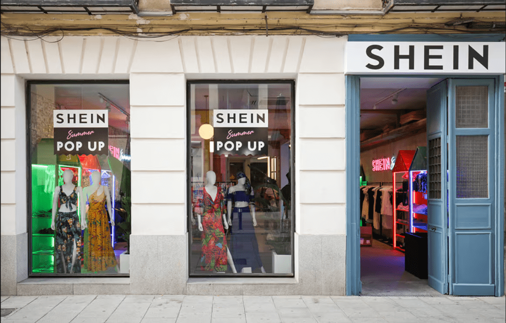 Pop-Up-Store-Ejemplo-Shein