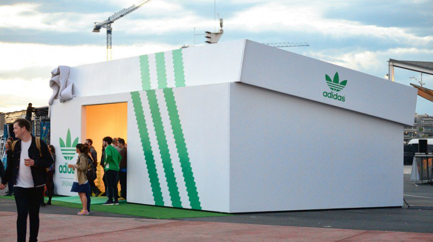 pop up adidas ejemplo